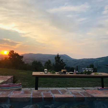 Podere Prasiano Κατάλυμα σε φάρμα Marano sul Panaro